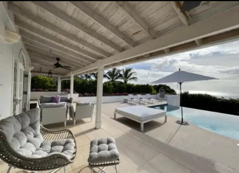 Purple Haze - Infinity Pool Holiday Home Minutes From The Island'S Best Beaches Saint James Exteriér fotografie